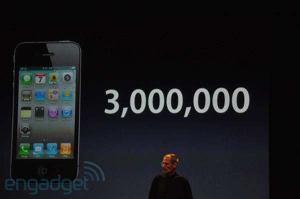 3 miliony prodaných kusů iPhone 4